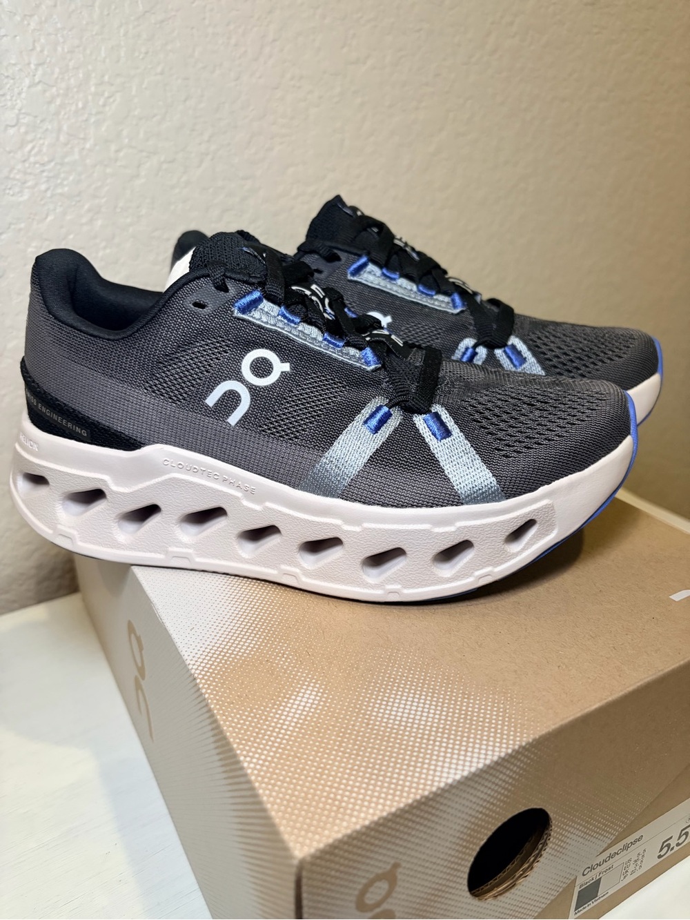 On Cloudeclipse Women's Black Frost Running Shoes 5.5W New